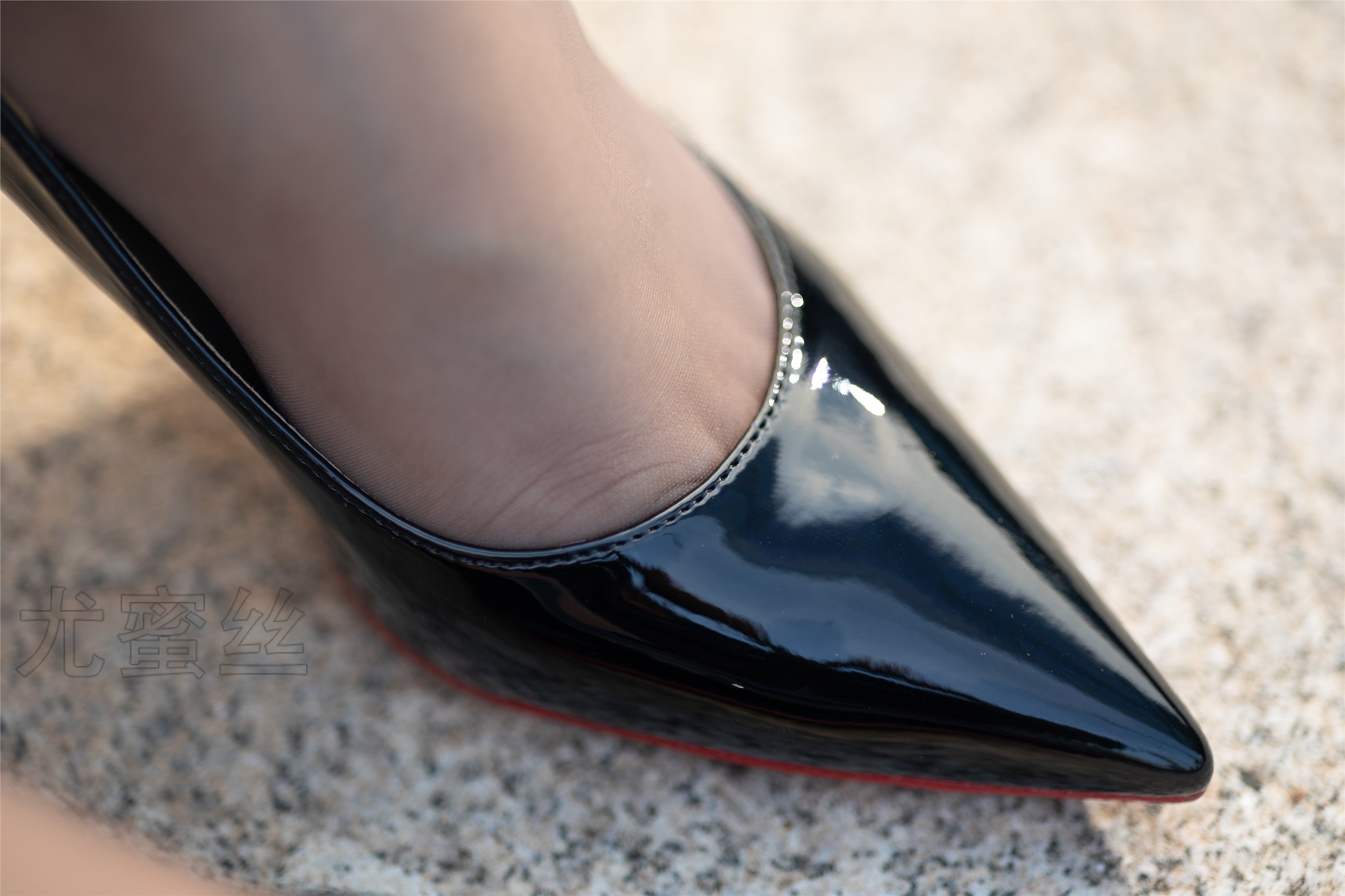 尤蜜丝 穿搭写真 NO.077